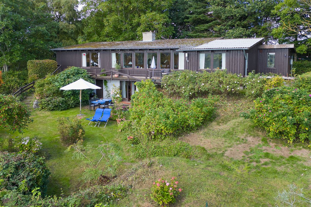 image 03